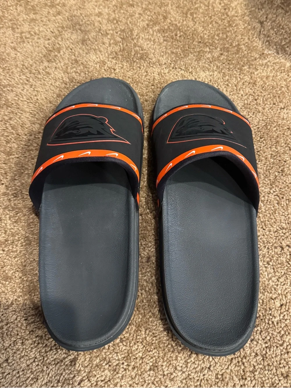 Nike offcourt slide